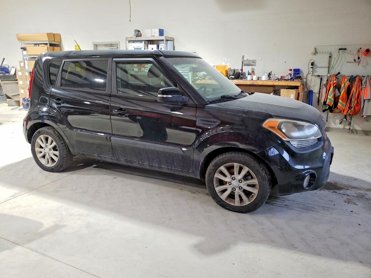 2013 KIA SOUL + photo 4