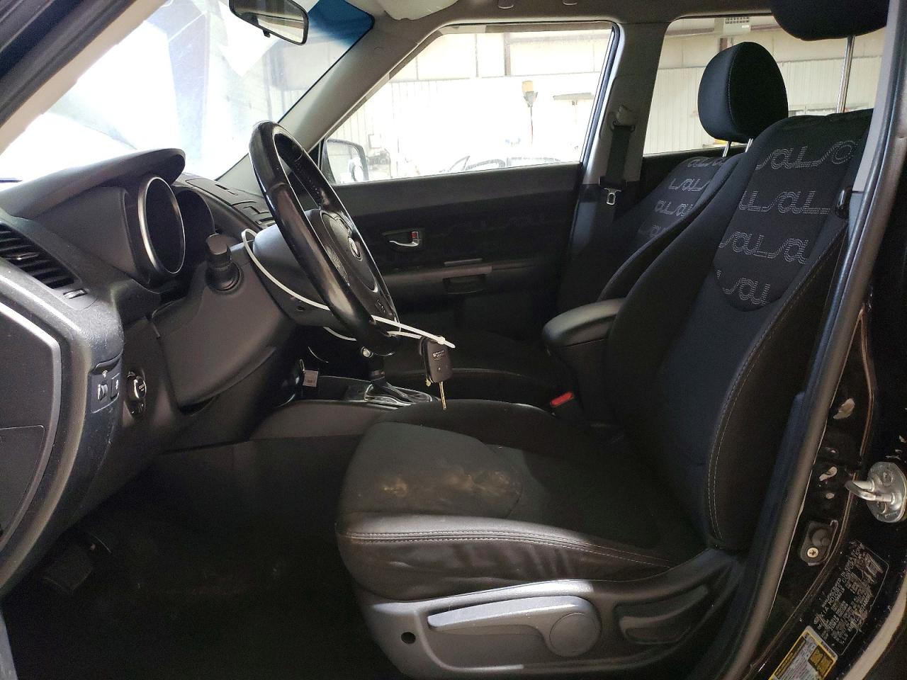 2013 KIA SOUL + photo 7