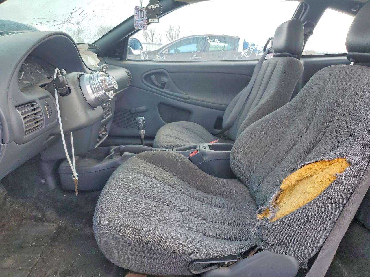 2001 CHEVROLET CAVALIER photo 7