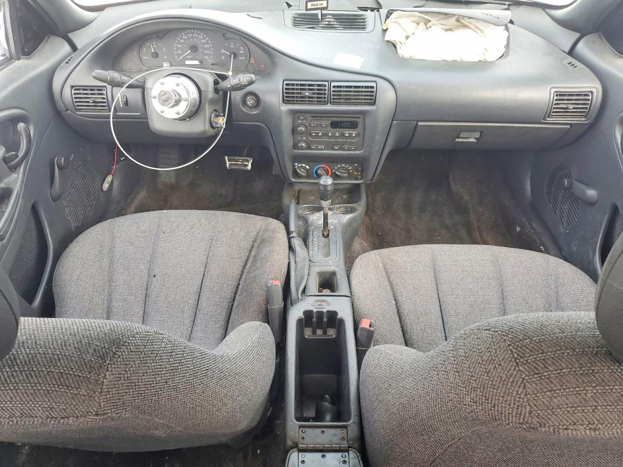 2001 CHEVROLET CAVALIER photo 8