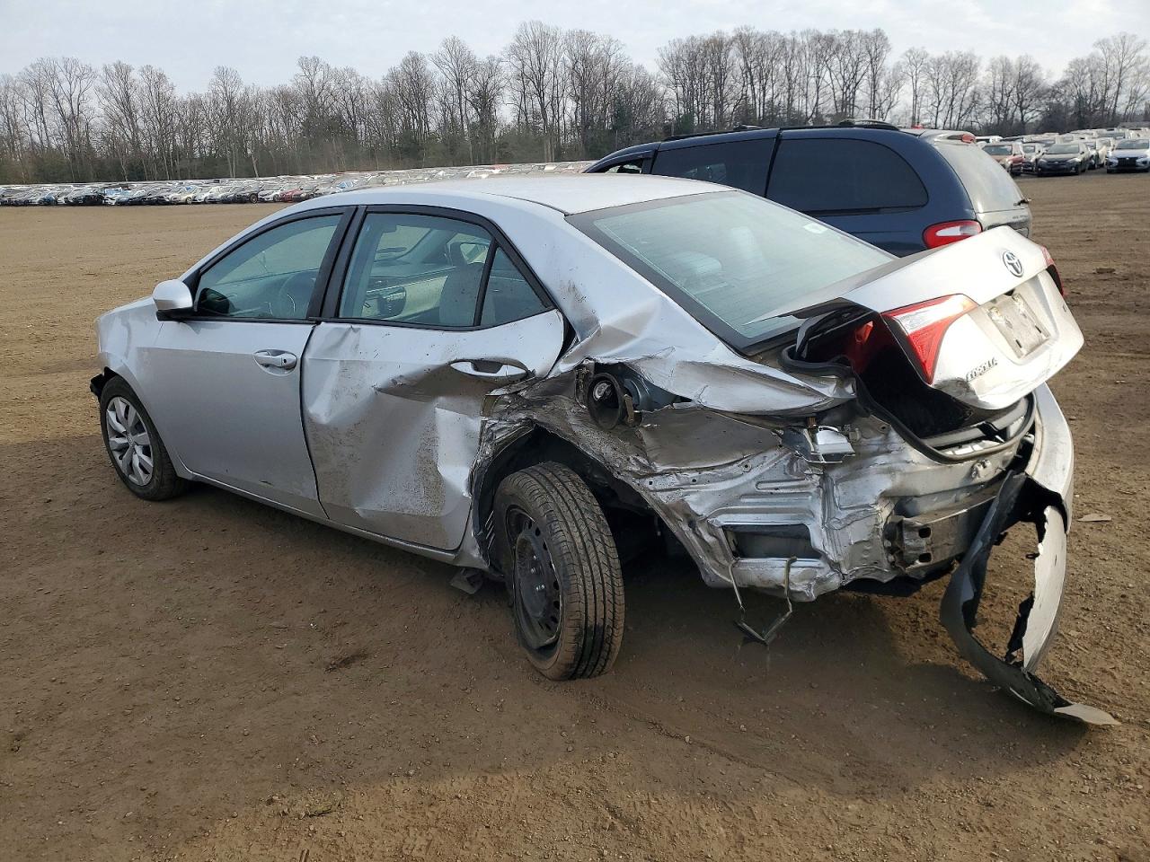 2016 TOYOTA COROLLA L photo 2