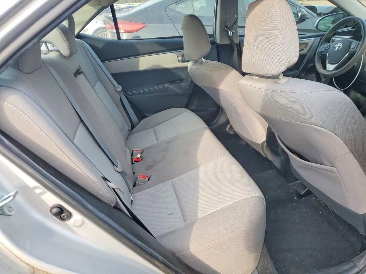 2016 TOYOTA COROLLA L photo 10
