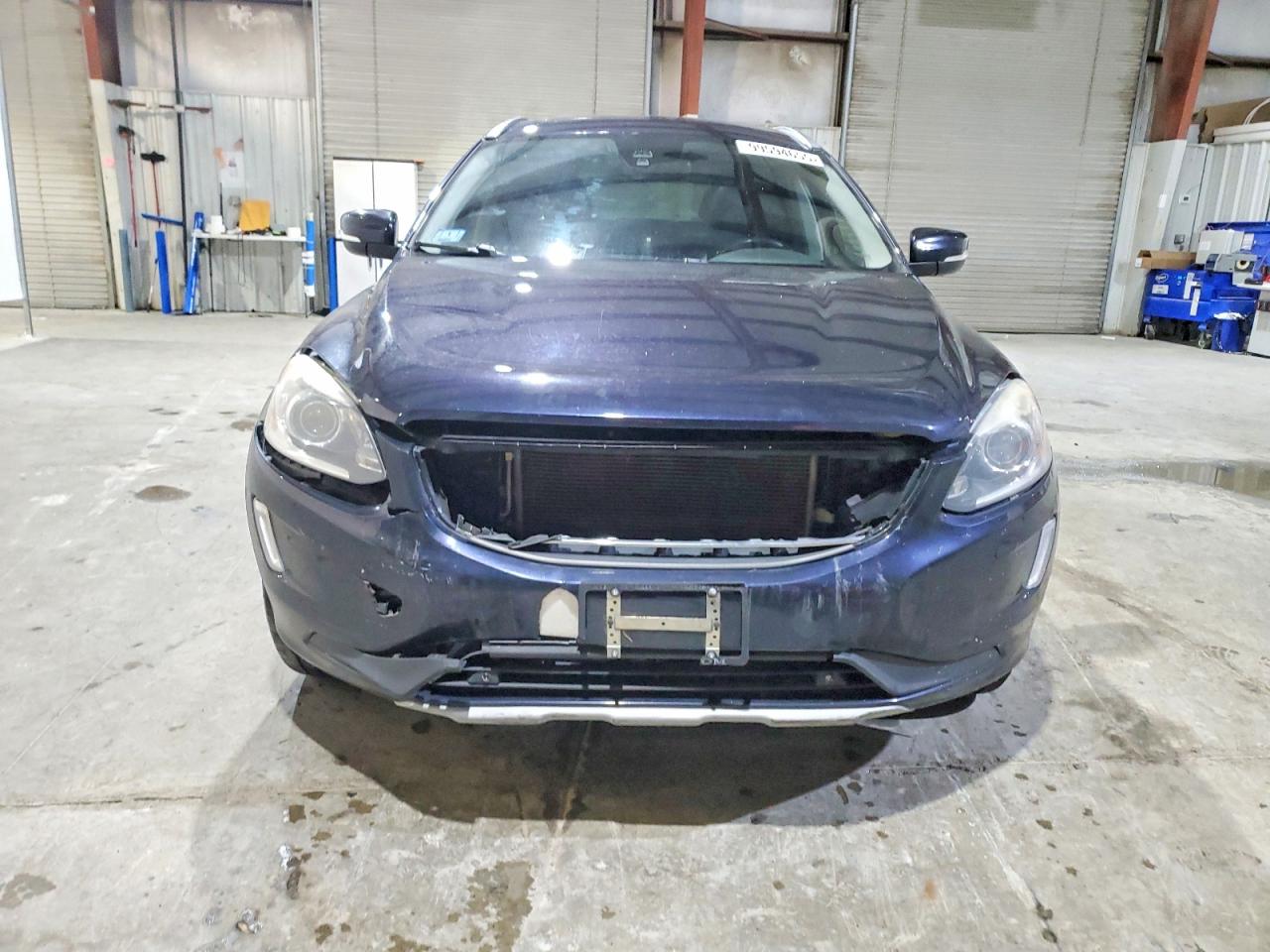 2017 VOLVO XC60 T6 INSCRIPTION photo 5