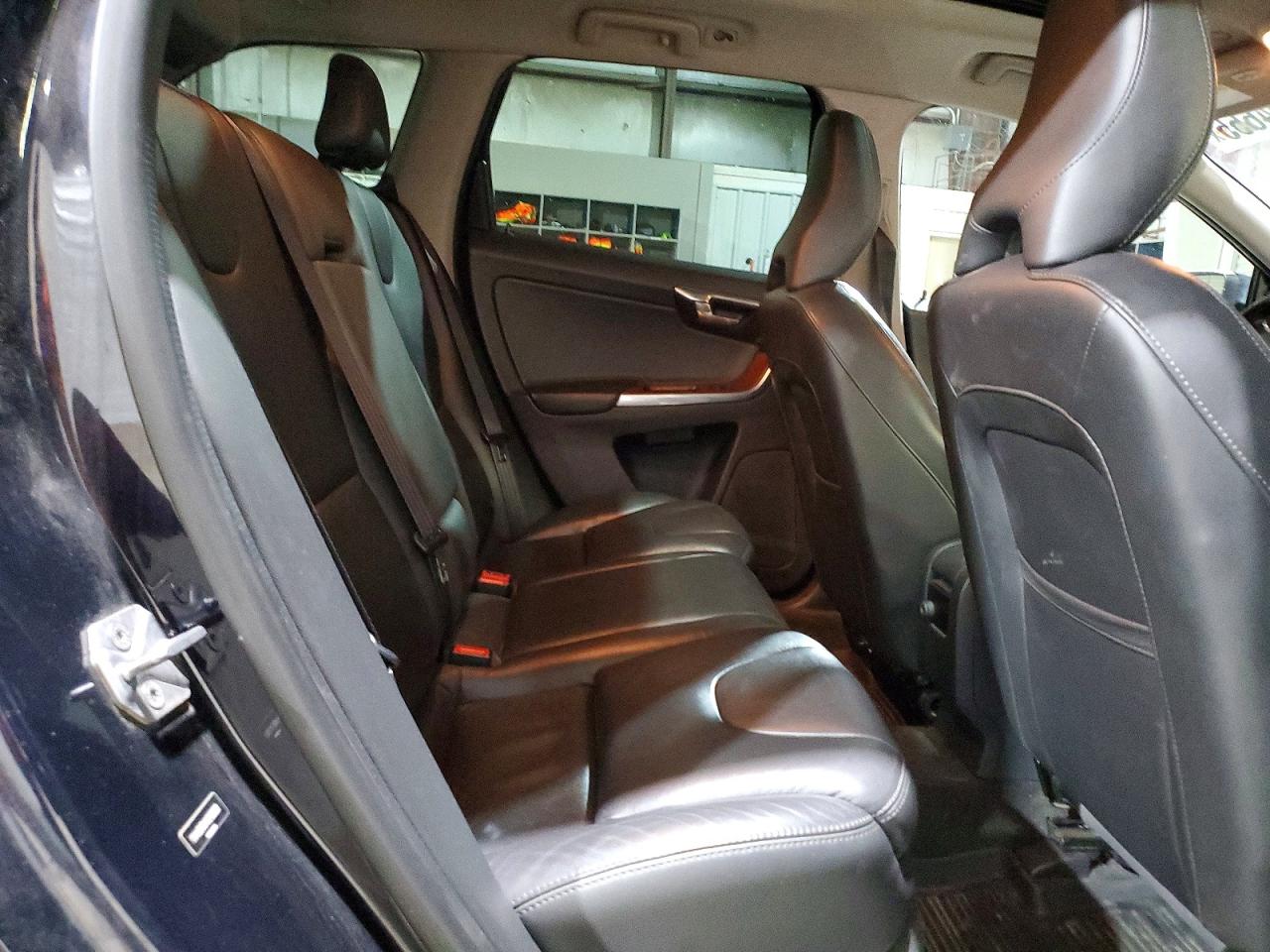 2017 VOLVO XC60 T6 INSCRIPTION photo 11