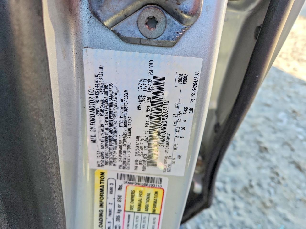 2013 FORD FUSION SE photo 12
