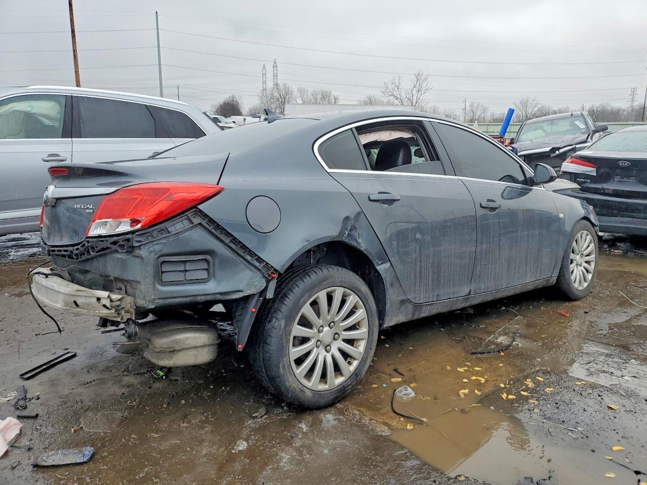 2011 BUICK REGAL CXL photo 3