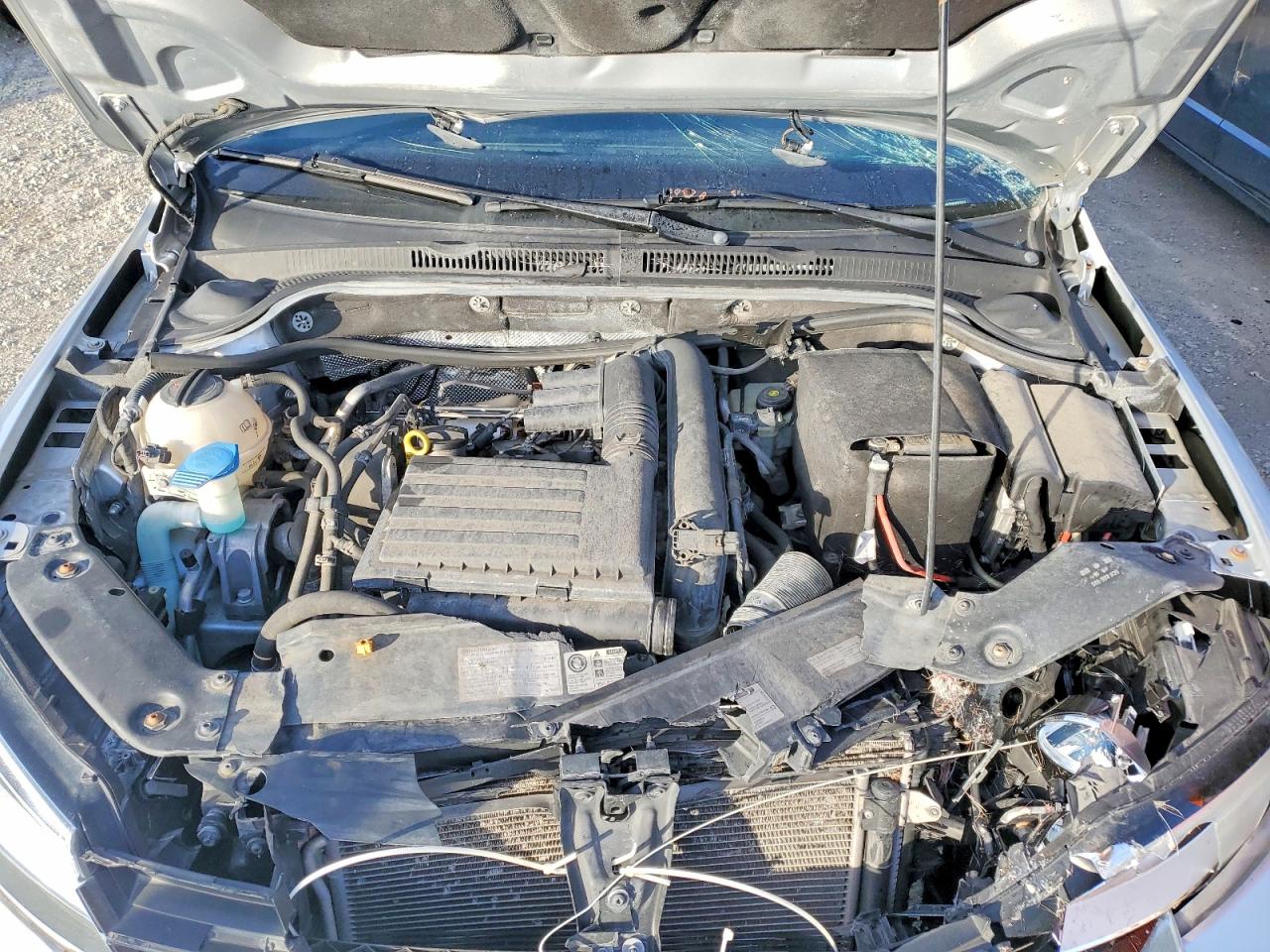 2016 VOLKSWAGEN JETTA SE photo 11