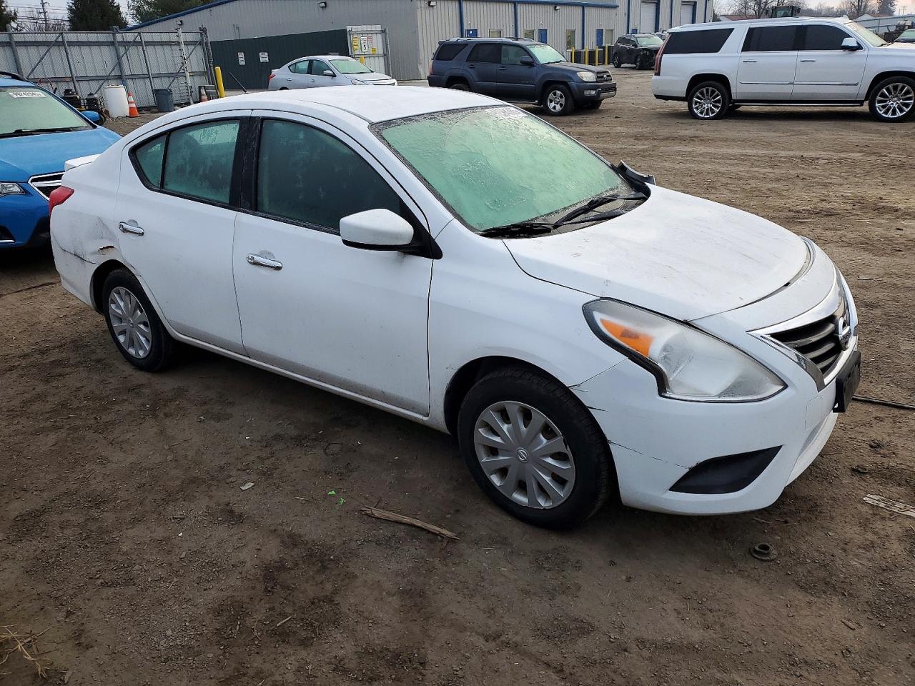 2018 NISSAN VERSA S photo 4