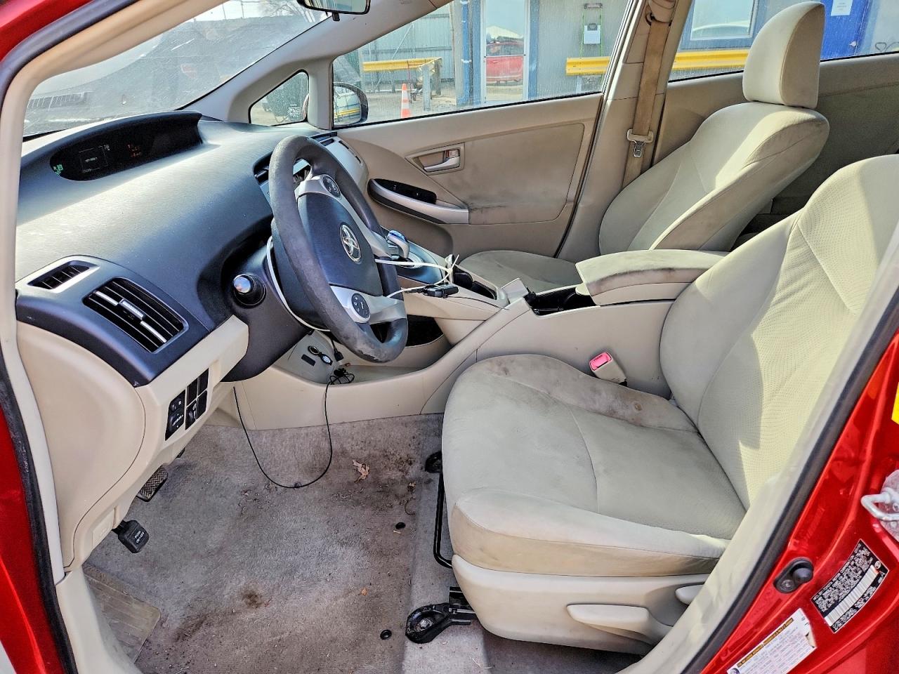 2010 TOYOTA PRIUS photo 7