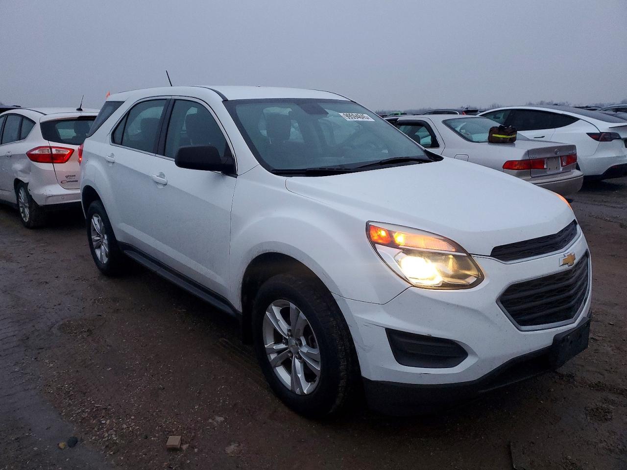 2017 CHEVROLET EQUINOX LS photo 4