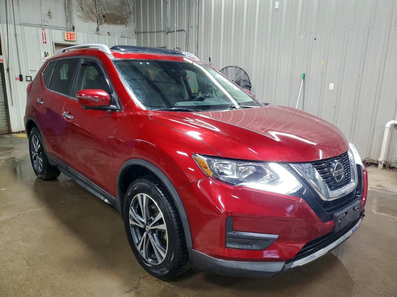 2019 NISSAN ROGUE SV photo 4