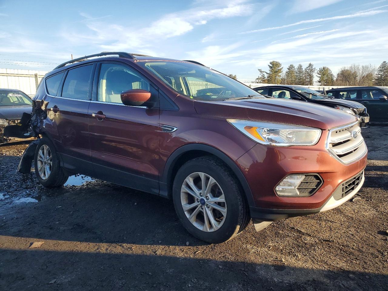 2018 FORD ESCAPE SE photo 4