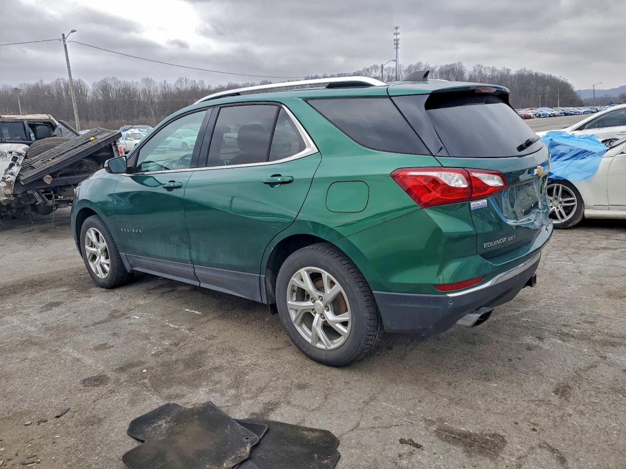 2019 CHEVROLET EQUINOX LT photo 2