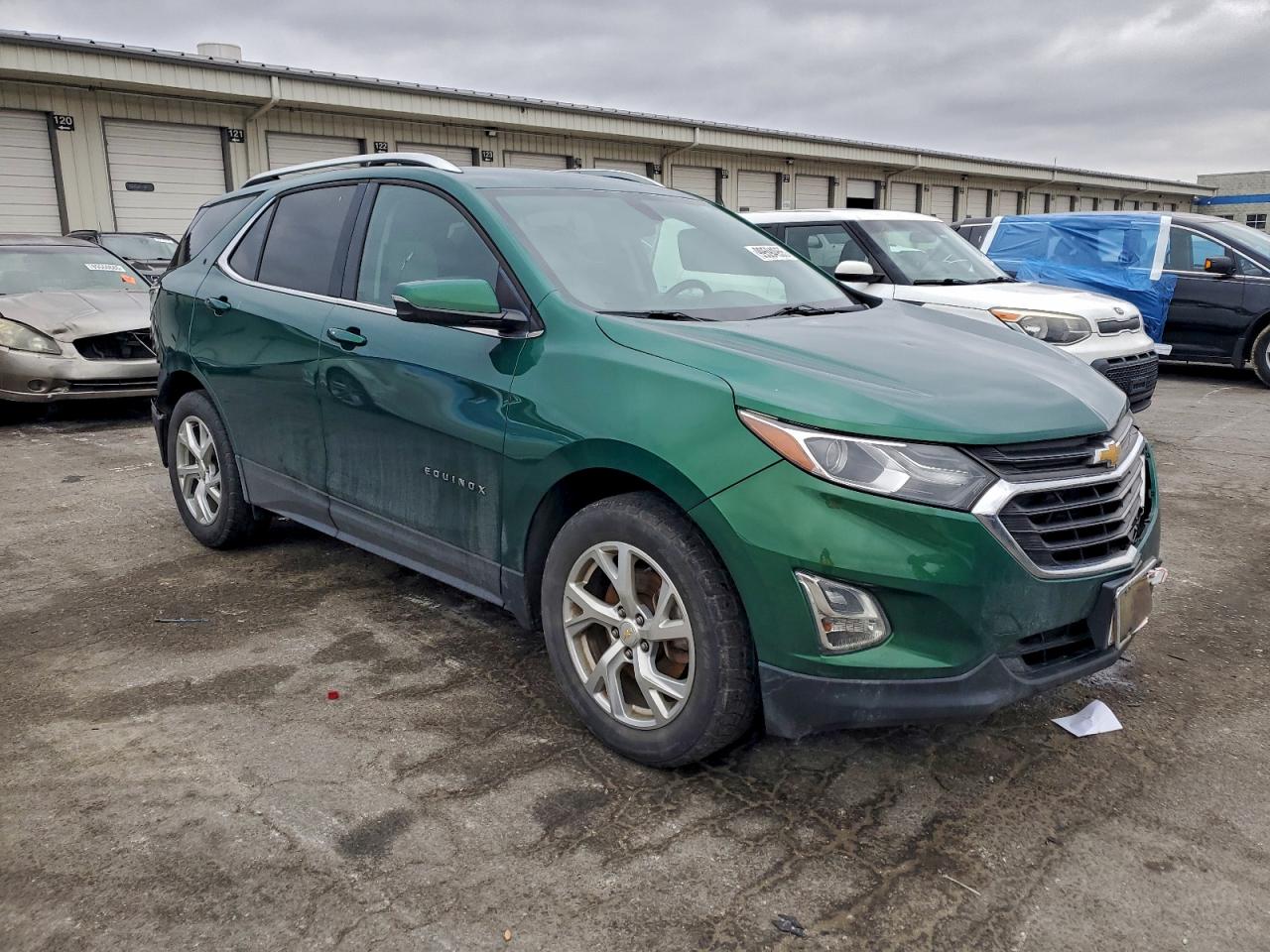2019 CHEVROLET EQUINOX LT photo 4