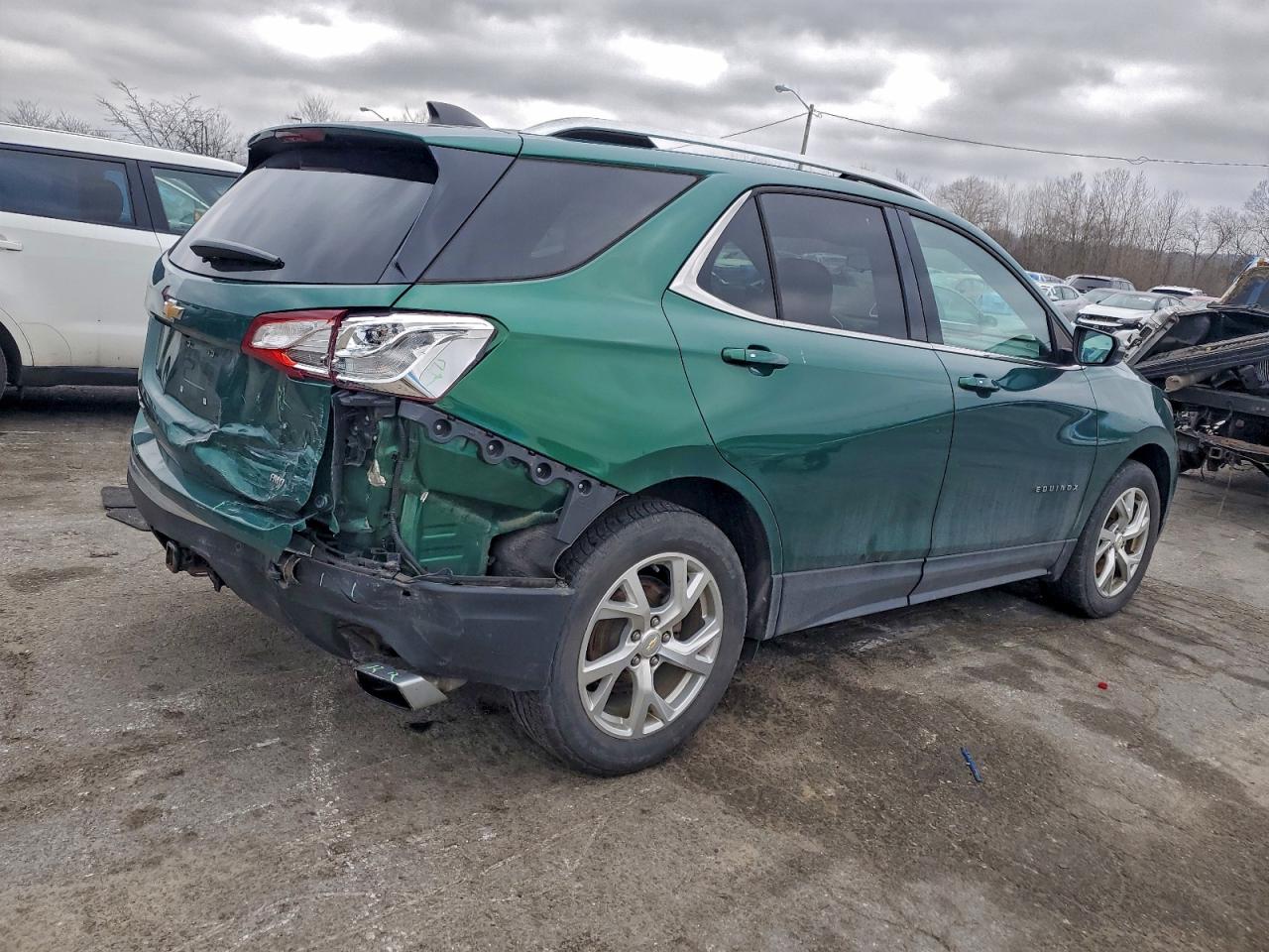 2019 CHEVROLET EQUINOX LT photo 3