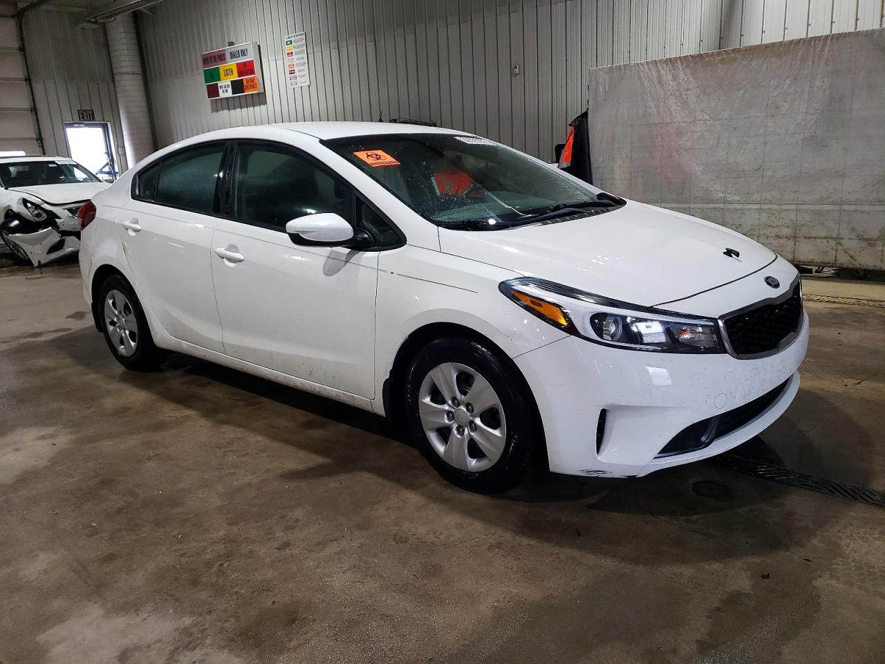2018 KIA FORTE LX photo 4
