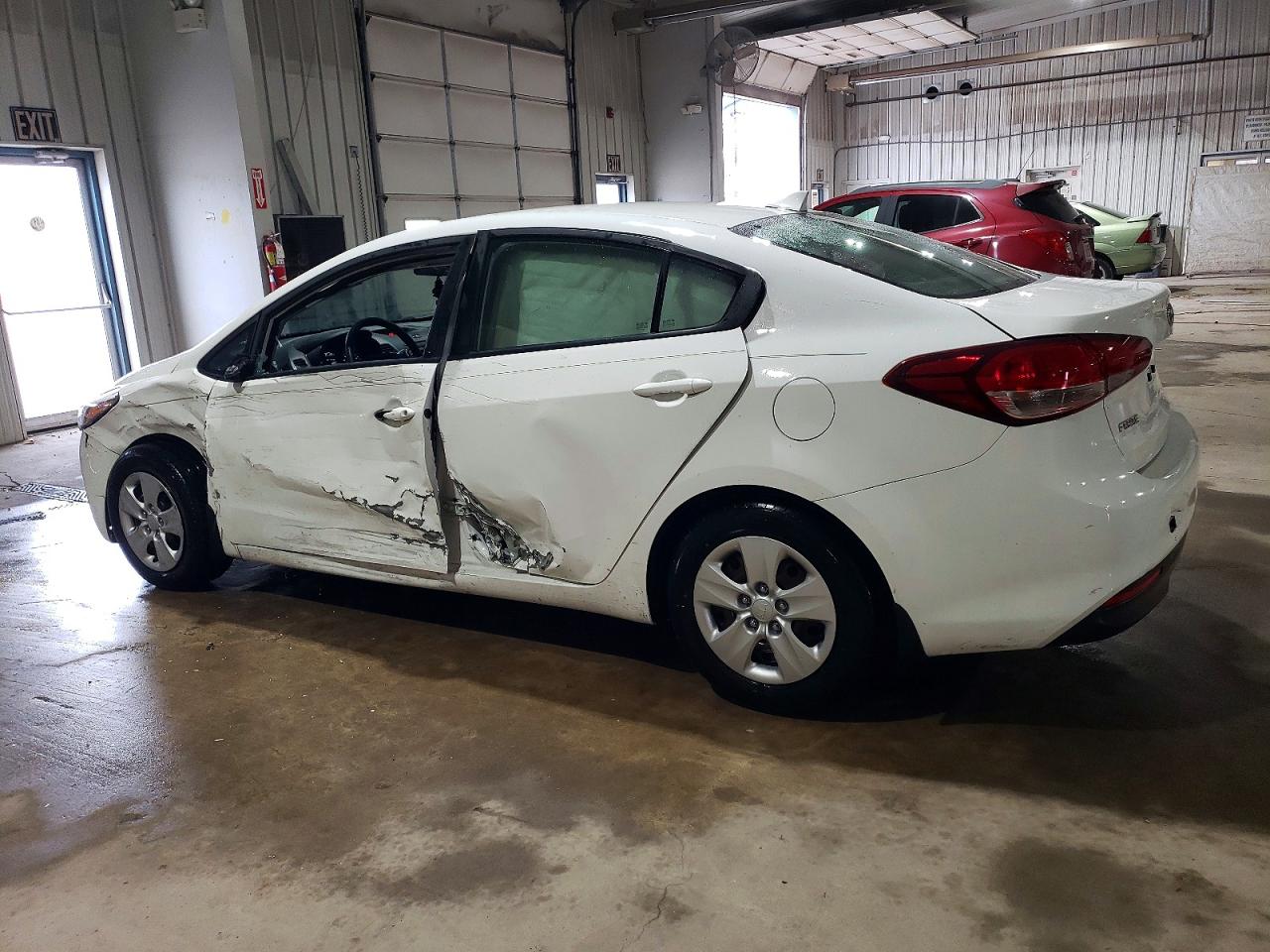 2018 KIA FORTE LX photo 2