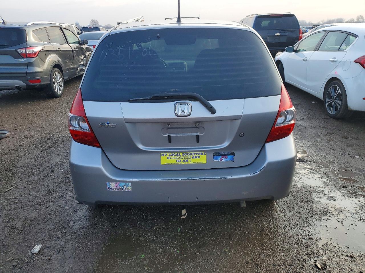 2008 HONDA FIT photo 11
