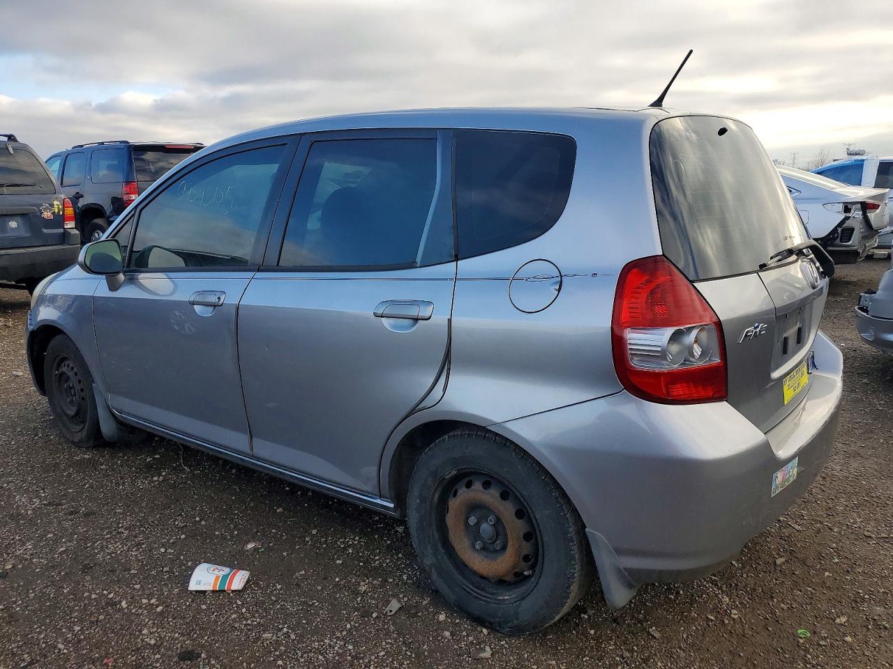 2008 HONDA FIT photo 3