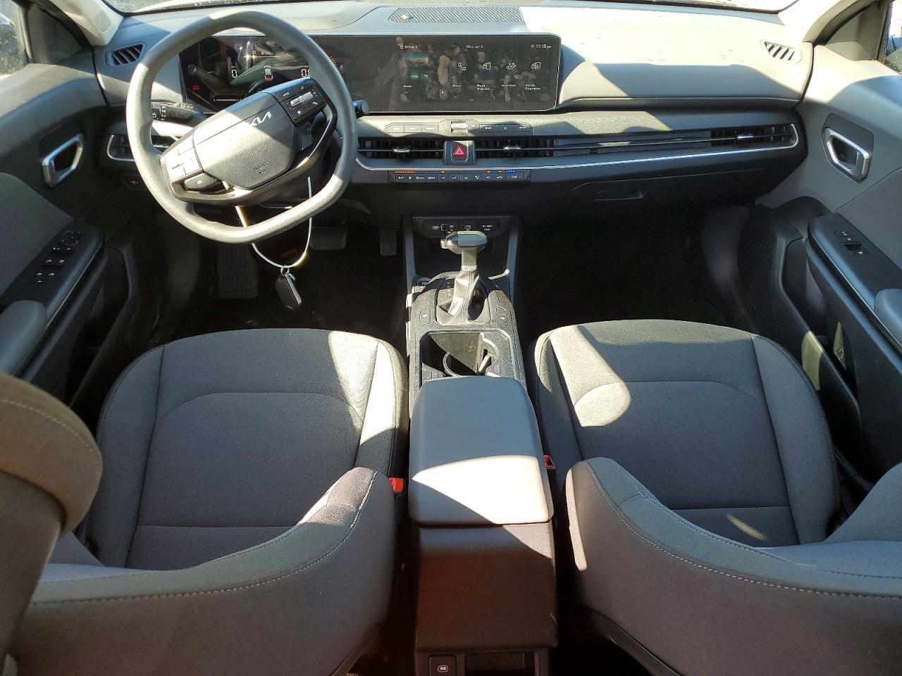 2025 KIA K4 LX photo 8