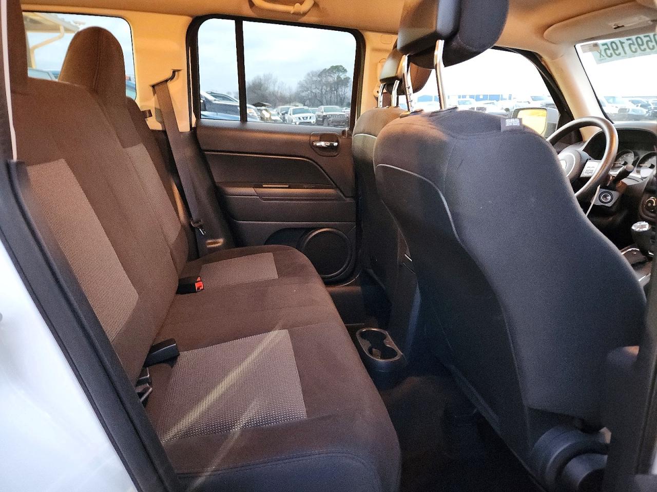 2015 JEEP PATRIOT SPORT photo 11