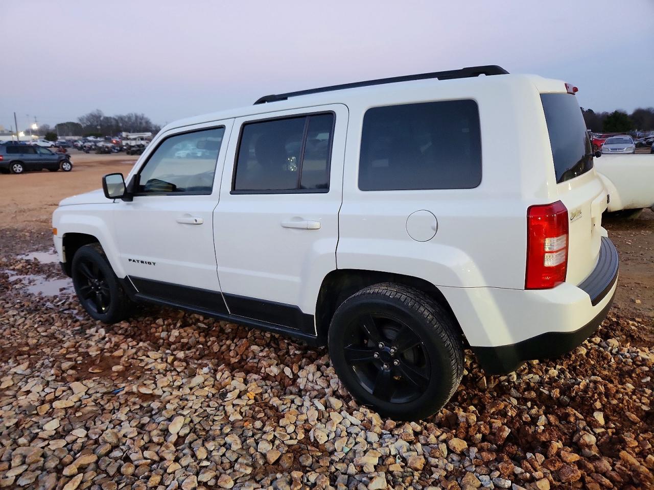 2015 JEEP PATRIOT SPORT photo 2