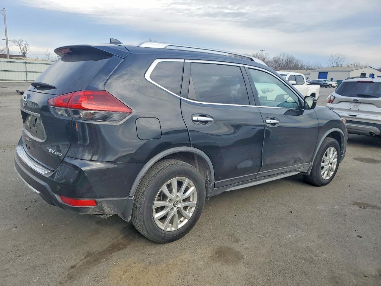 2020 NISSAN ROGUE S photo 3