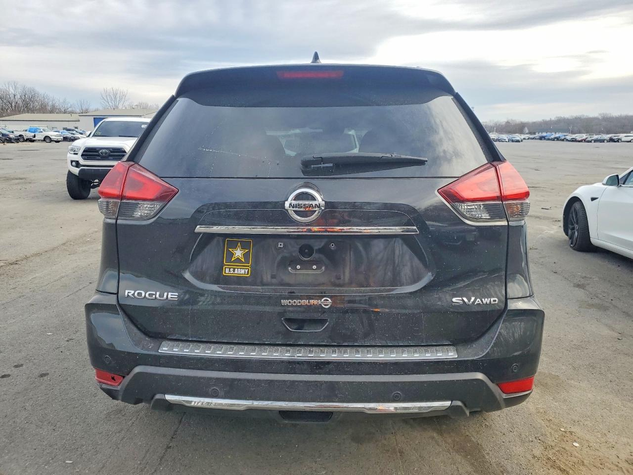 2020 NISSAN ROGUE S photo 6
