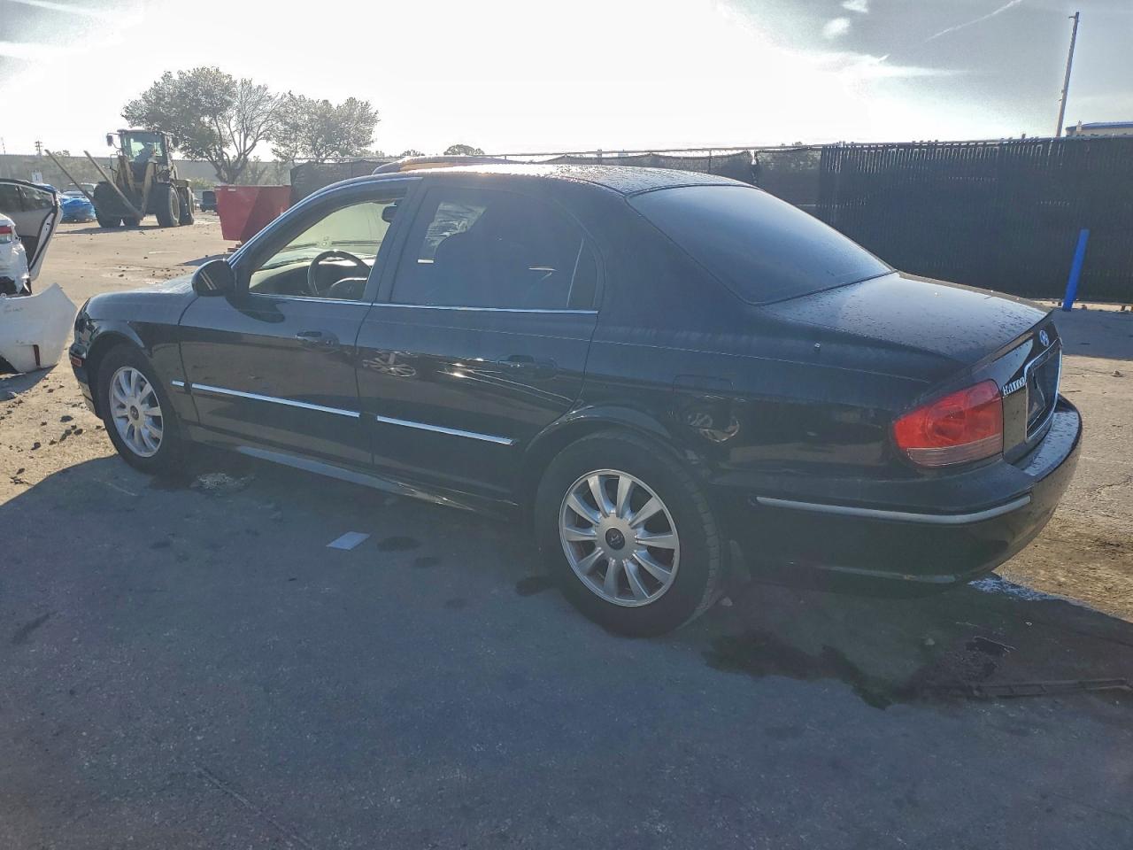 2005 HYUNDAI SONATA GLS photo 2