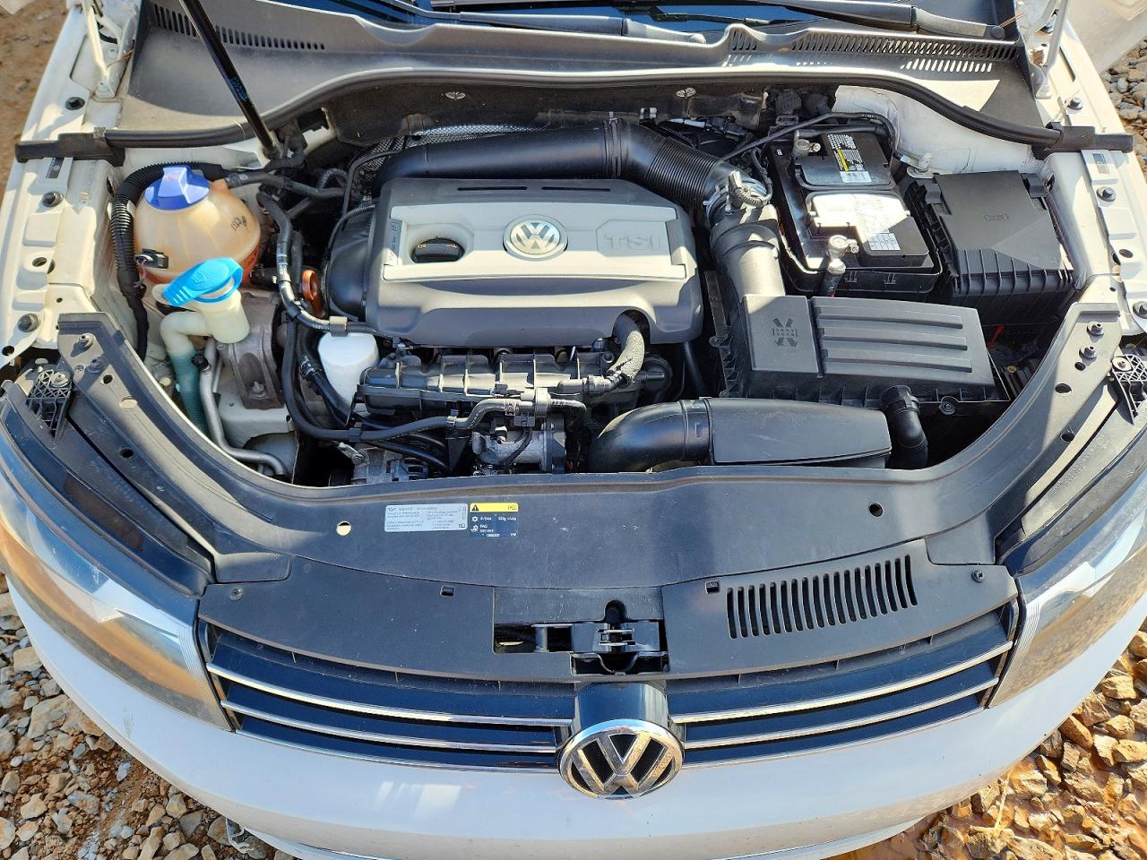 2012 VOLKSWAGEN EOS LUX photo 11