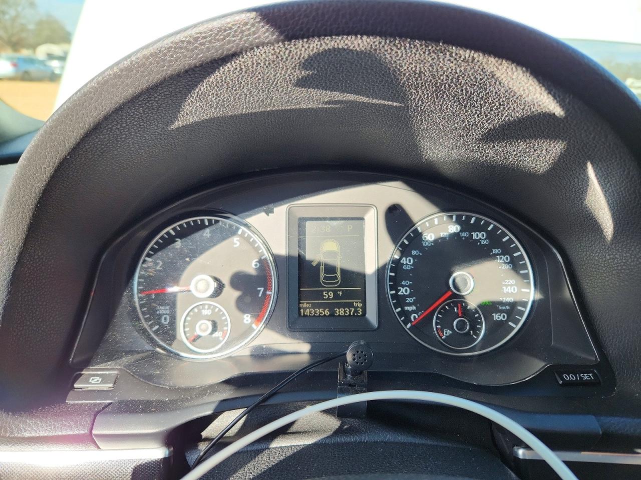 2012 VOLKSWAGEN EOS LUX photo 9