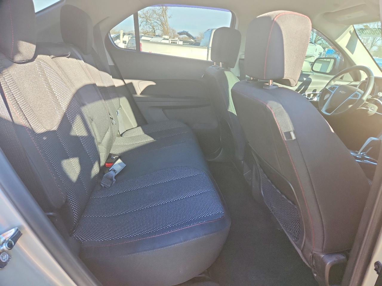 2015 CHEVROLET EQUINOX LT photo 11