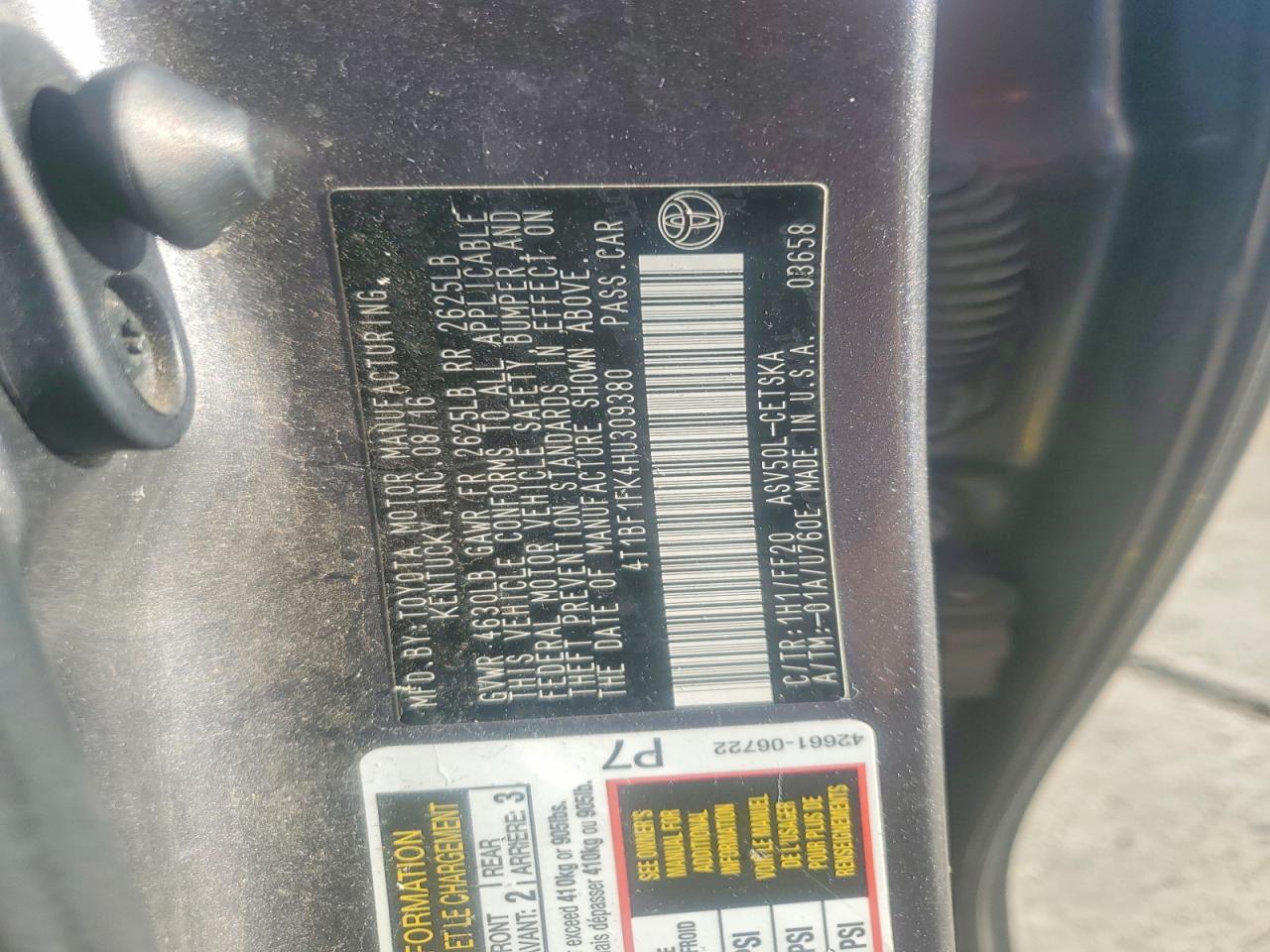 2017 TOYOTA CAMRY LE photo 13