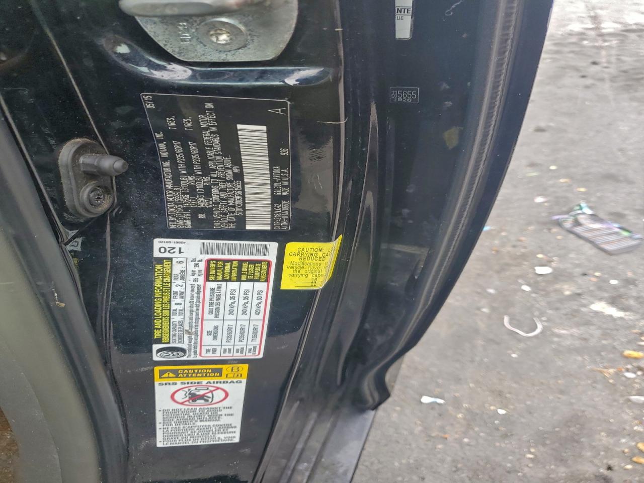 2015 TOYOTA SIENNA XLE photo 13