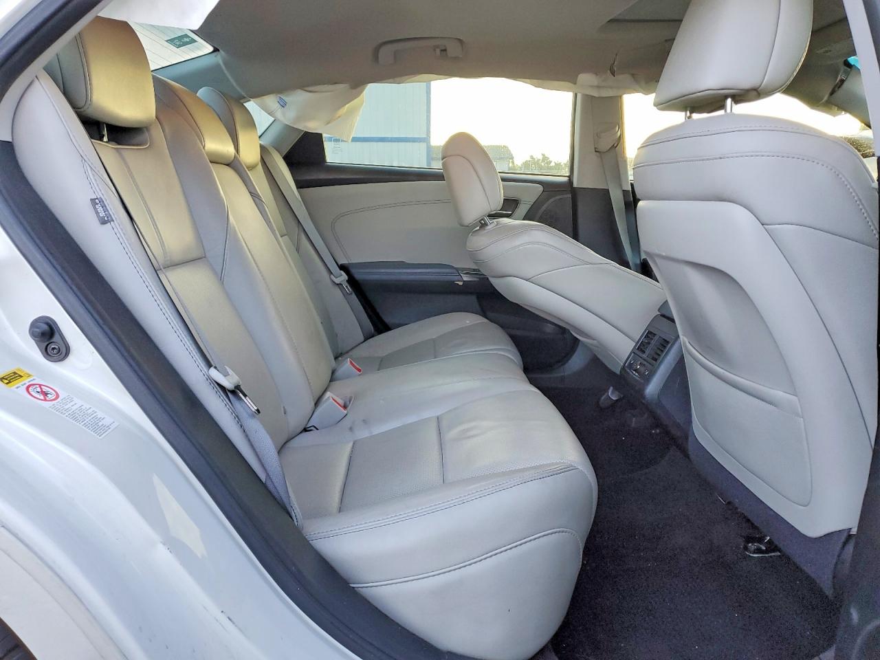 2013 TOYOTA AVALON BASE photo 10