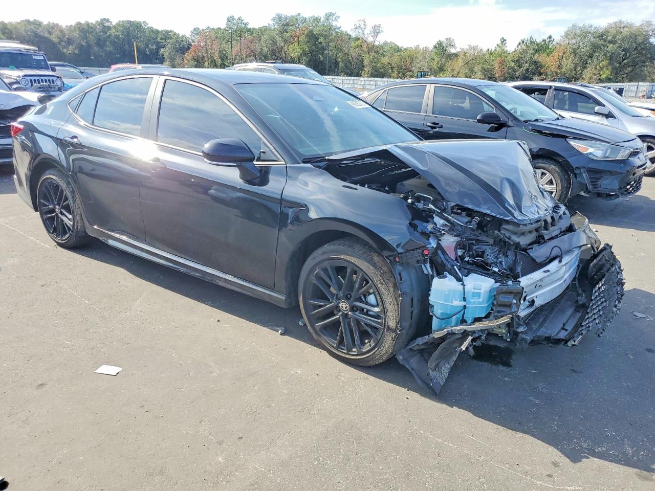 2025 TOYOTA CAMRY XSE photo 4
