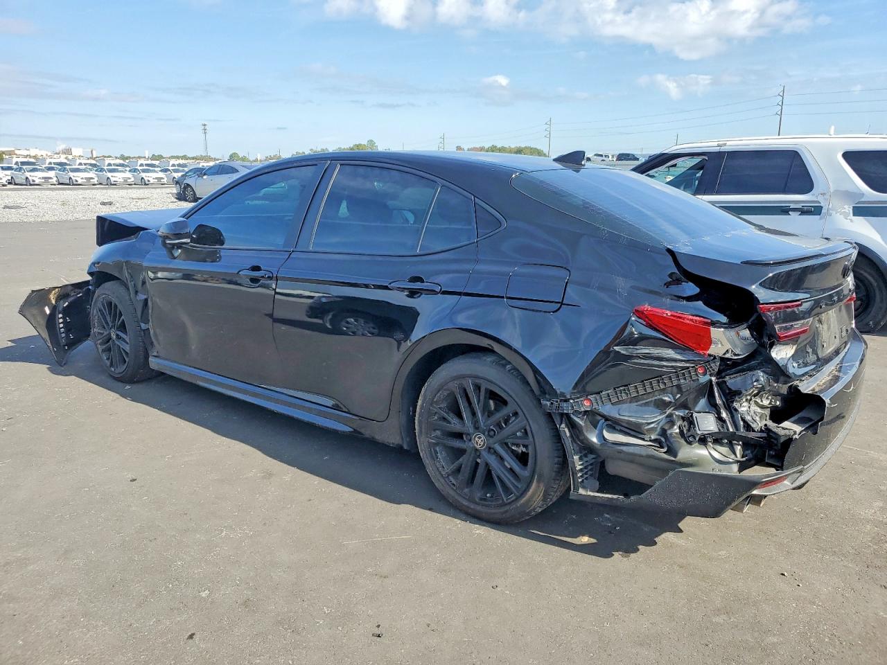 2025 TOYOTA CAMRY XSE photo 2