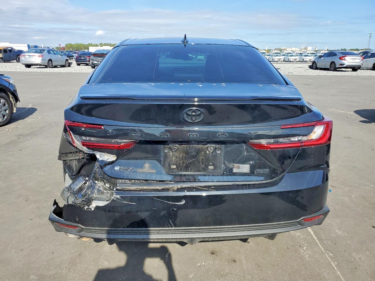 2025 TOYOTA CAMRY XSE photo 6