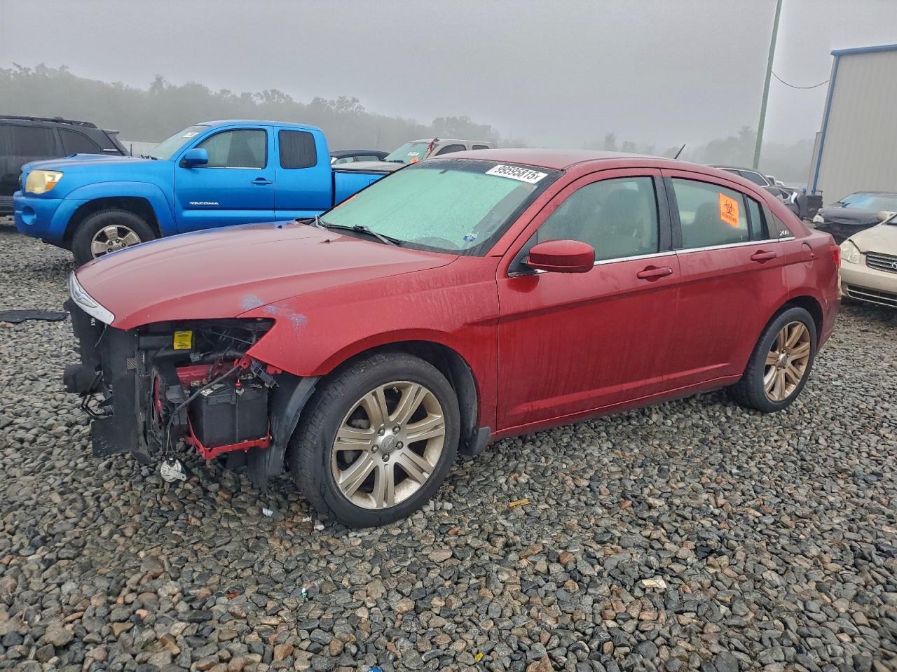 2013 CHRYSLER 200