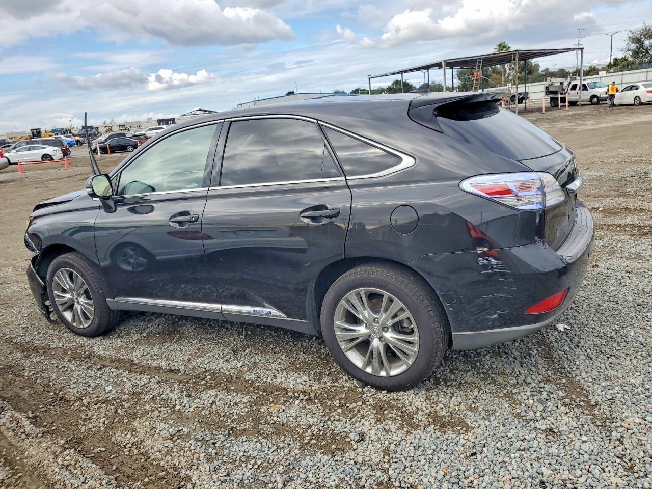 2011 LEXUS RX 450H photo 2
