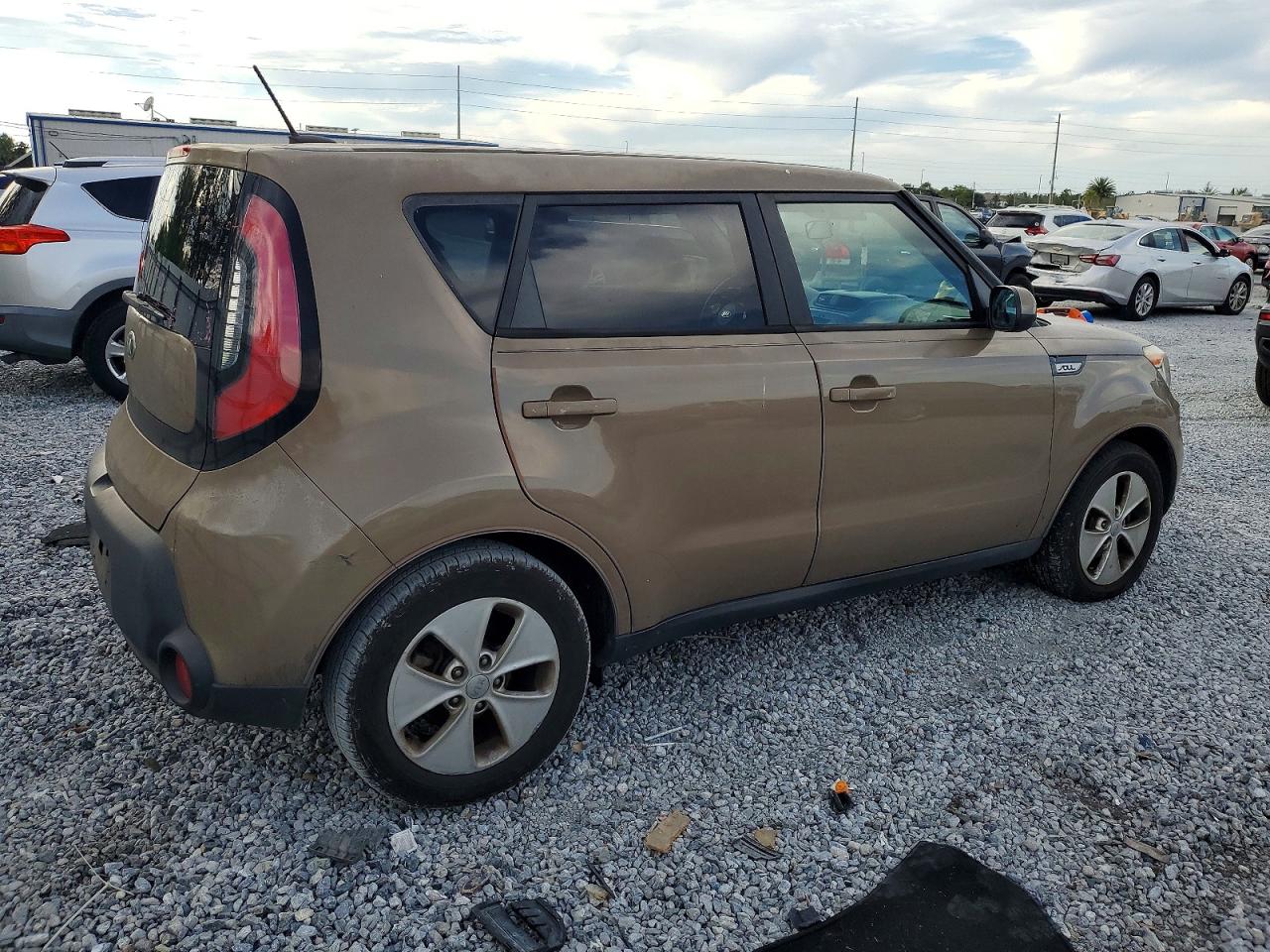 2016 KIA SOUL photo 3