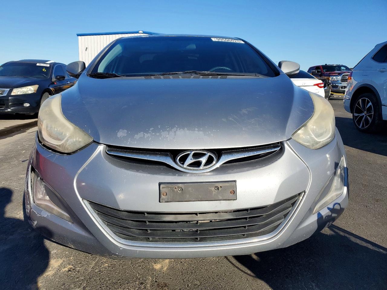 2016 HYUNDAI ELANTRA SE photo 5