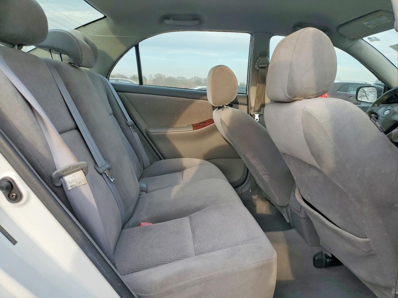 2005 TOYOTA COROLLA CE photo 9