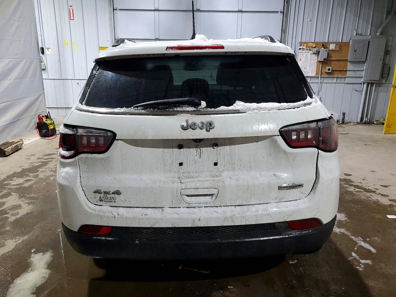 2022 JEEP COMPASS LATITUDE LUX photo 16