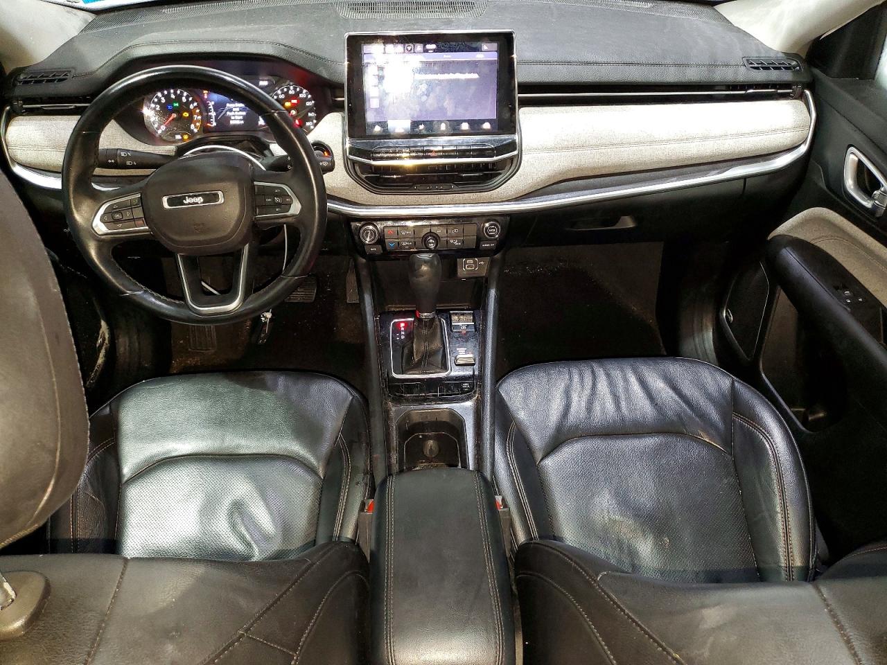 2022 JEEP COMPASS LATITUDE LUX photo 22