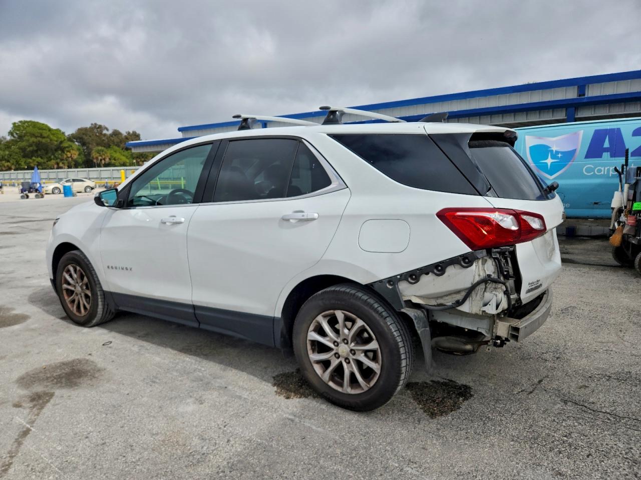 2018 CHEVROLET EQUINOX LT photo 2