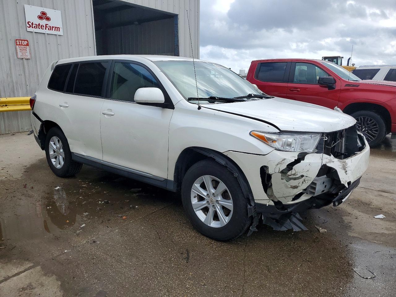 2011 TOYOTA HIGHLANDER BASE photo 4