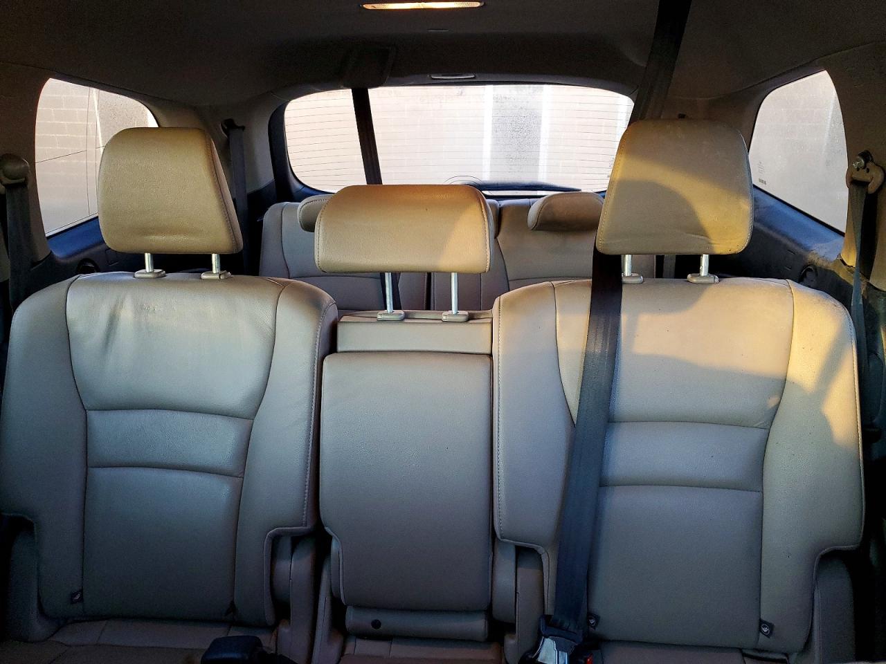 2016 HONDA PILOT EXL photo 10
