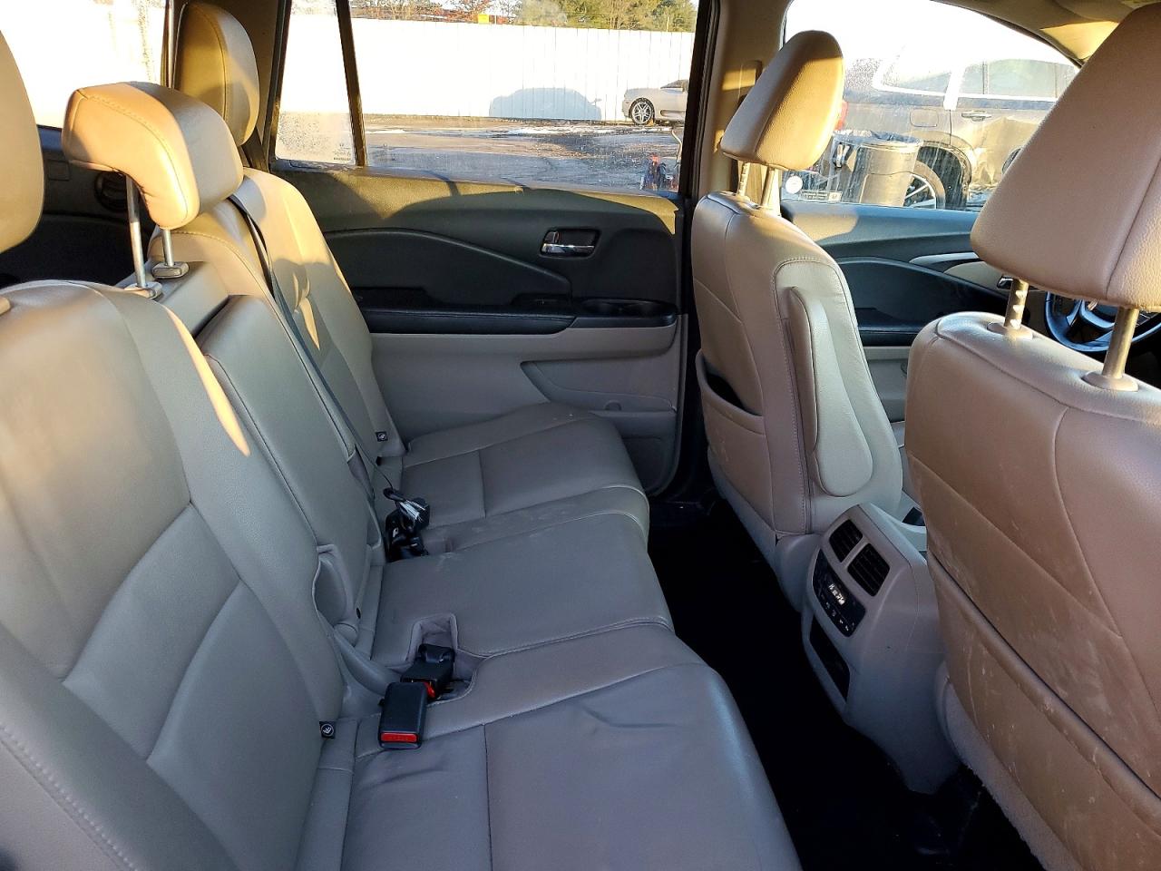 2016 HONDA PILOT EXL photo 11