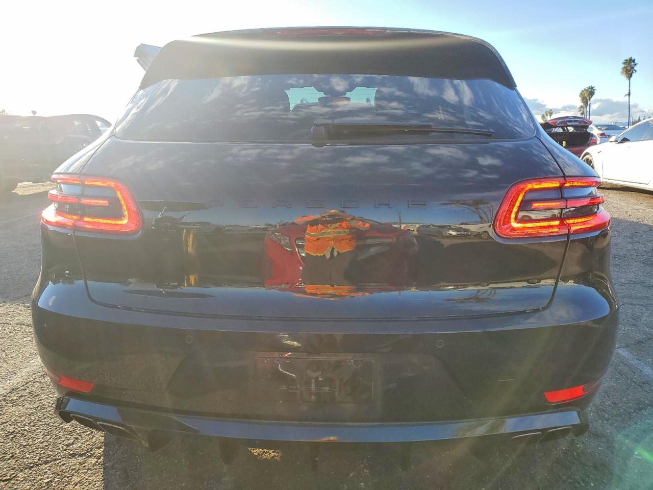 2016 PORSCHE MACAN TURBO photo 11